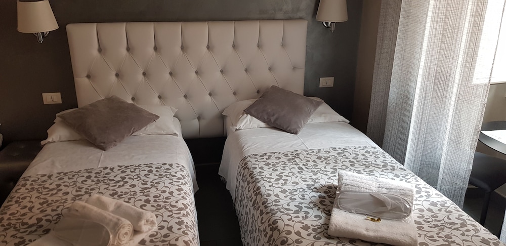 Relais Cavour Inn 14
