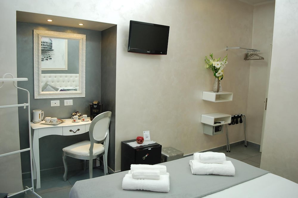 Relais Cavour Inn 22