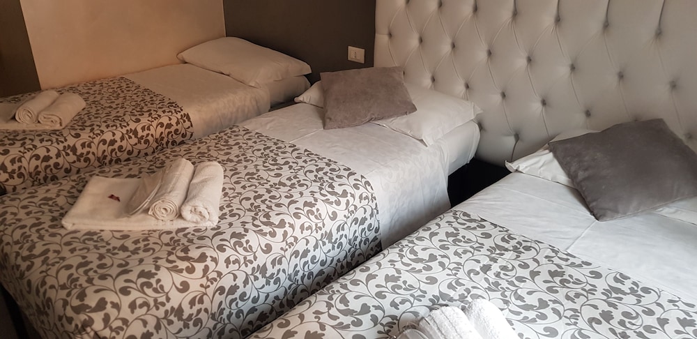 Relais Cavour Inn 15