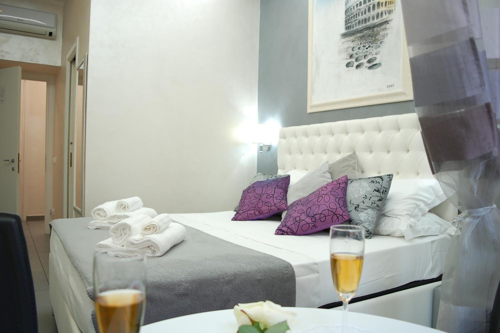 Relais Cavour Inn 19
