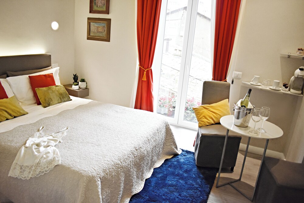 The Roman Empire Guesthouse 19