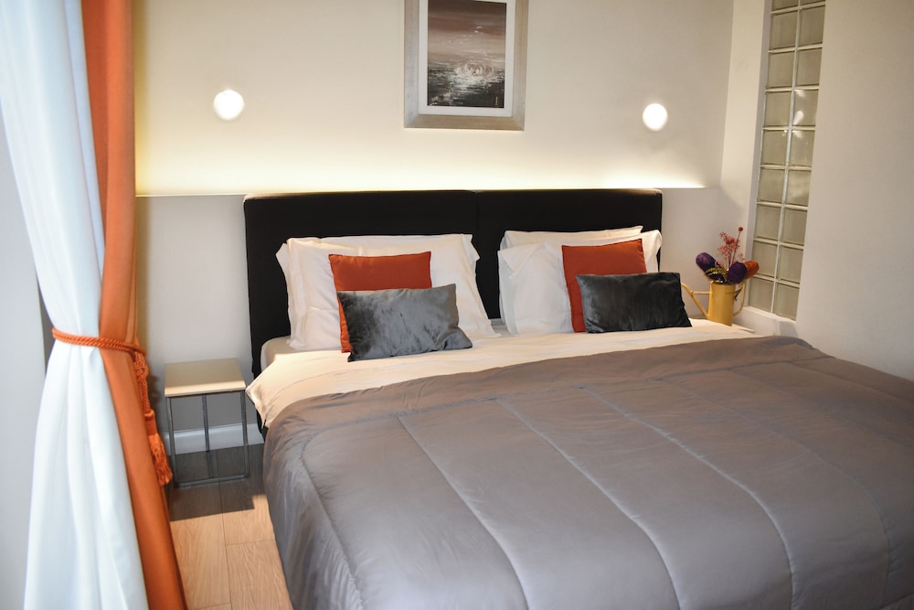 The Roman Empire Guesthouse 21