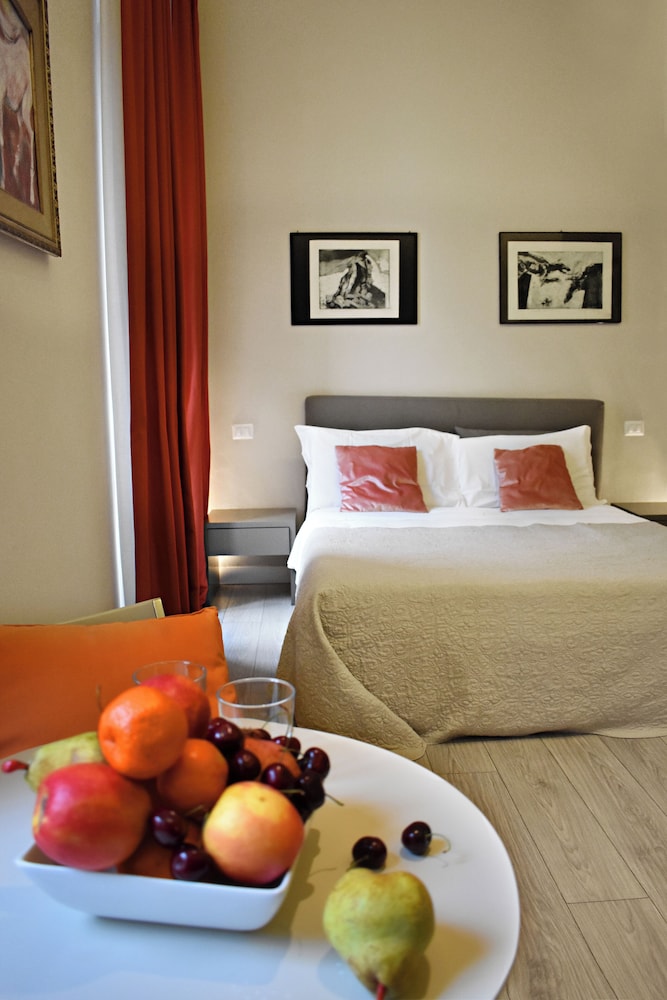 The Roman Empire Guesthouse 16