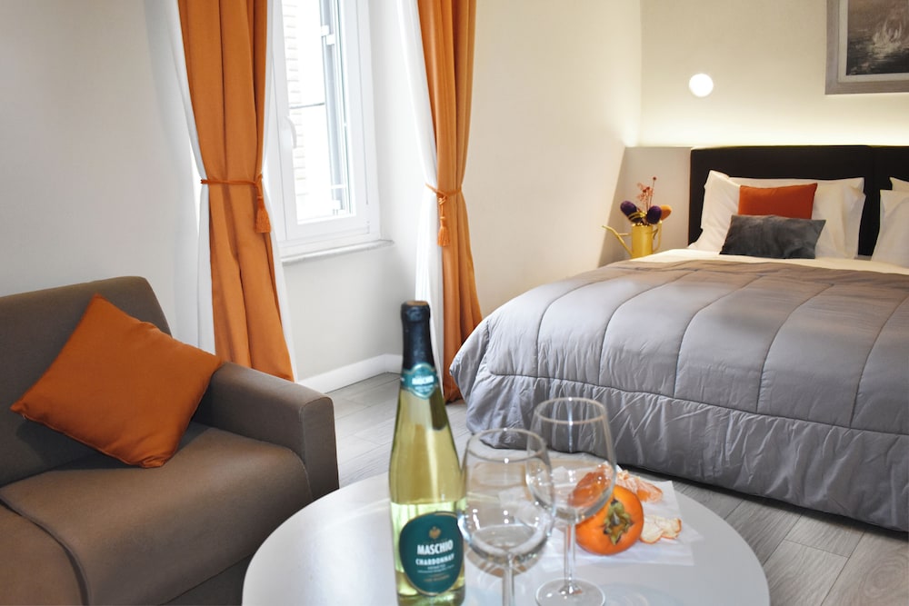 The Roman Empire Guesthouse 12