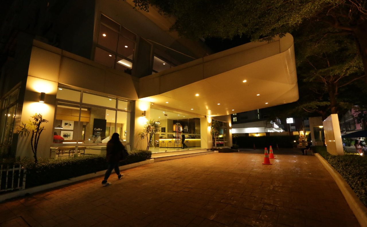 The Royal Bee Apart Hotel 13