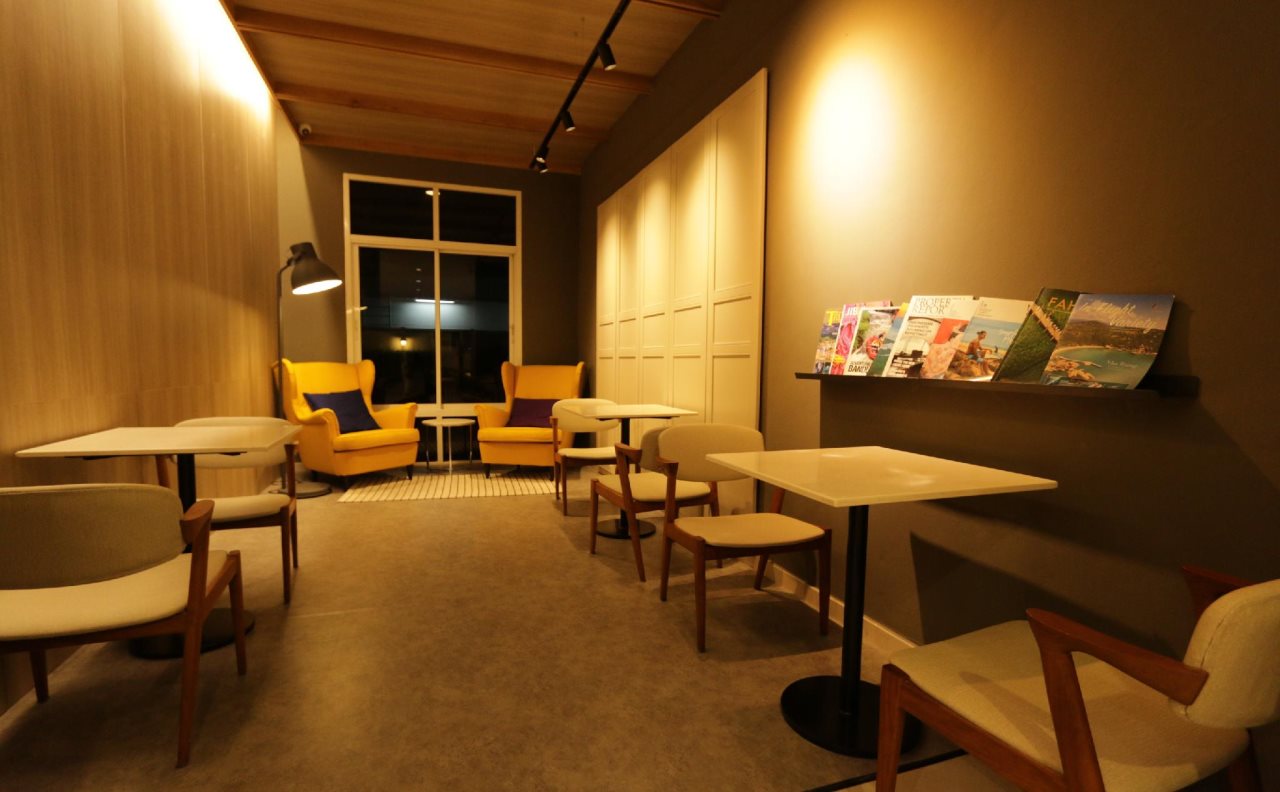 The Royal Bee Apart Hotel 16