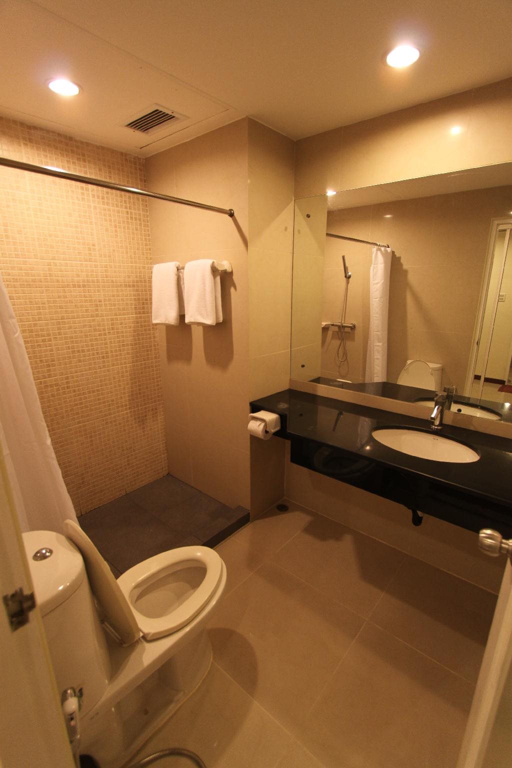 The Royal Bee Apart Hotel 19