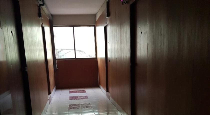 Win Bangna Hotel 5