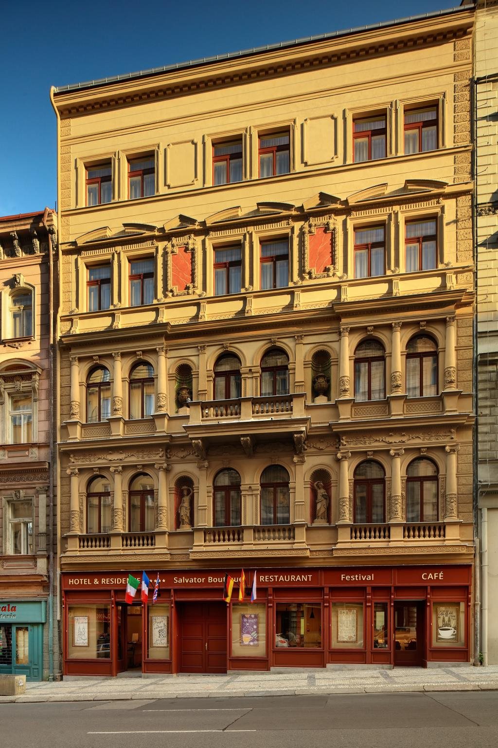 Salvator Boutique Hotel 16