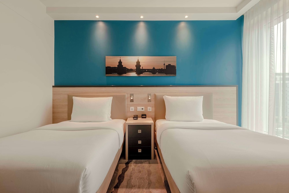 Hampton By Hilton Berlin City Centre Alexanderplatz 17