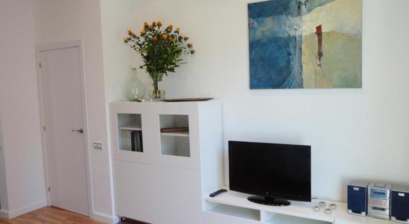 Claris Apartments 10