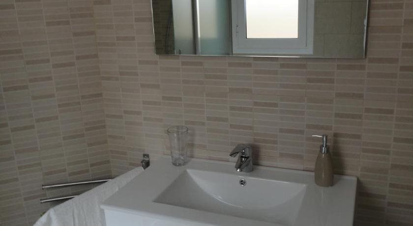 Claris Apartments 19