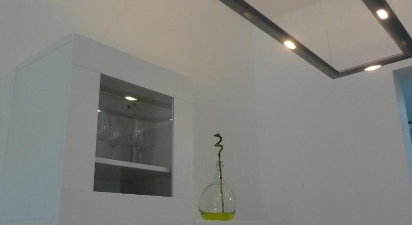 Claris Apartments 7