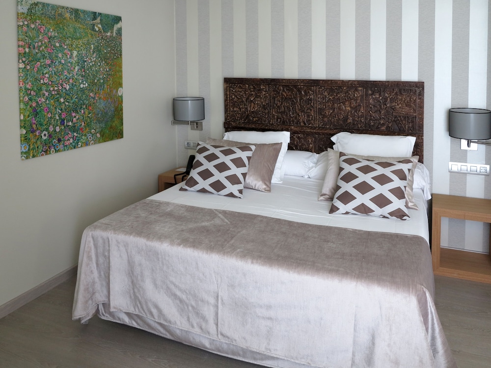 Serennia Exclusive Rooms 16