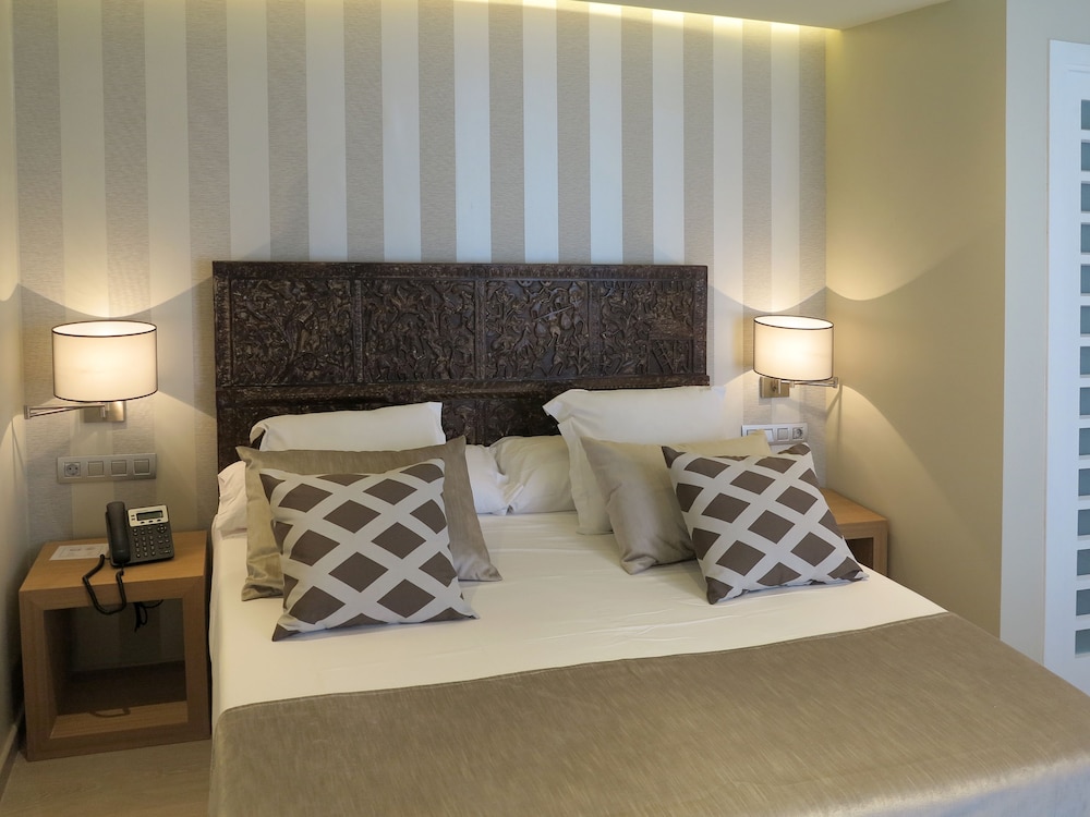 Serennia Exclusive Rooms 18