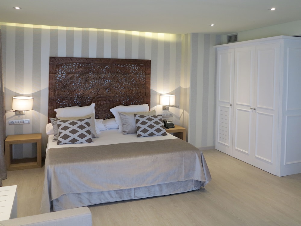 Serennia Exclusive Rooms 22
