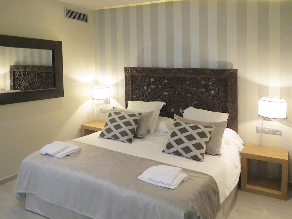Serennia Exclusive Rooms 15
