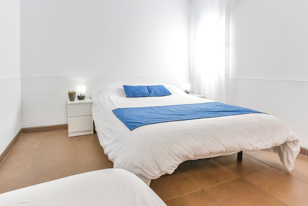 Laramond Barcelona Rooms 13