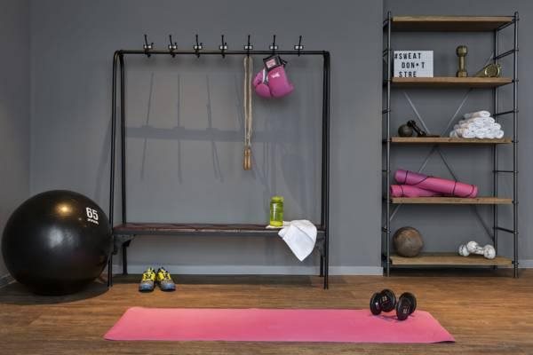 Moxy Vienna Airport 9