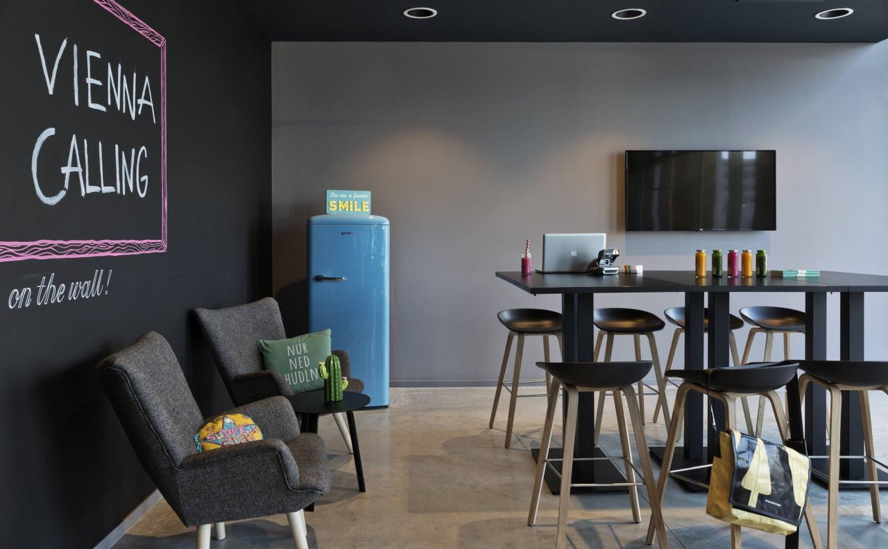 Moxy Vienna Airport 11