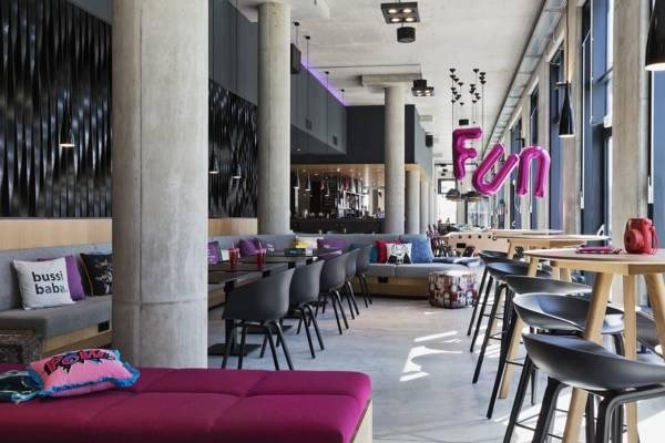 Moxy Vienna Airport 4