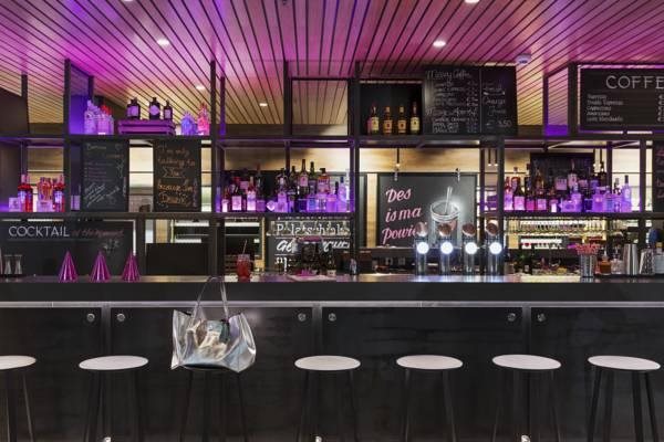 Moxy Vienna Airport 6