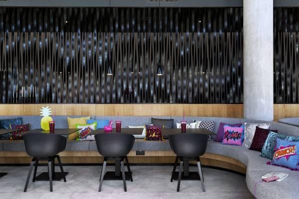 Moxy Vienna Airport 7