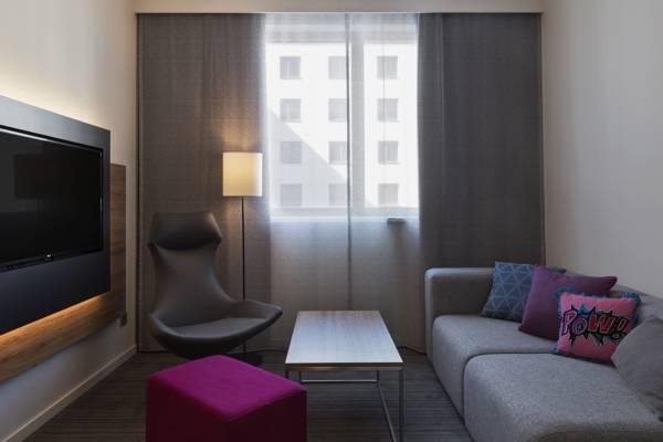 Moxy Vienna Airport 8