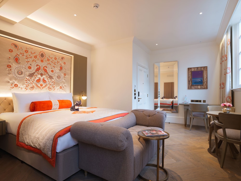 The Lalit London 23