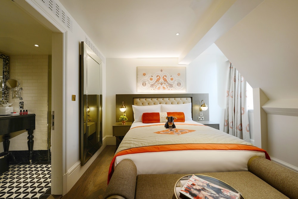 The Lalit London 6