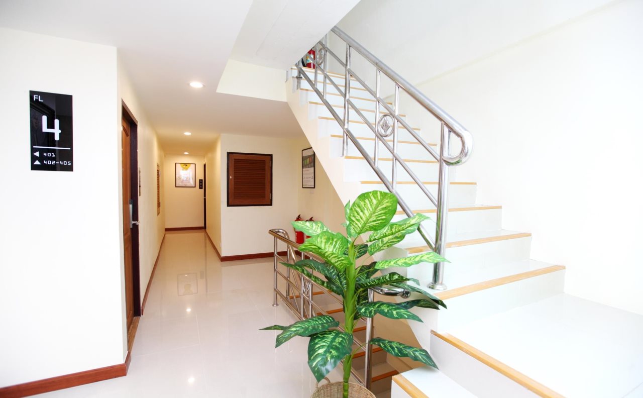V Check Inn Sukhumvit 22 6