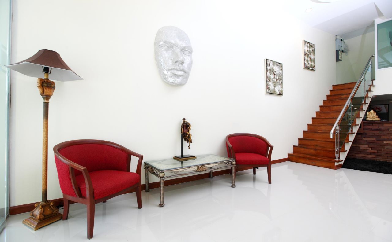 V Check Inn Sukhumvit 22 8