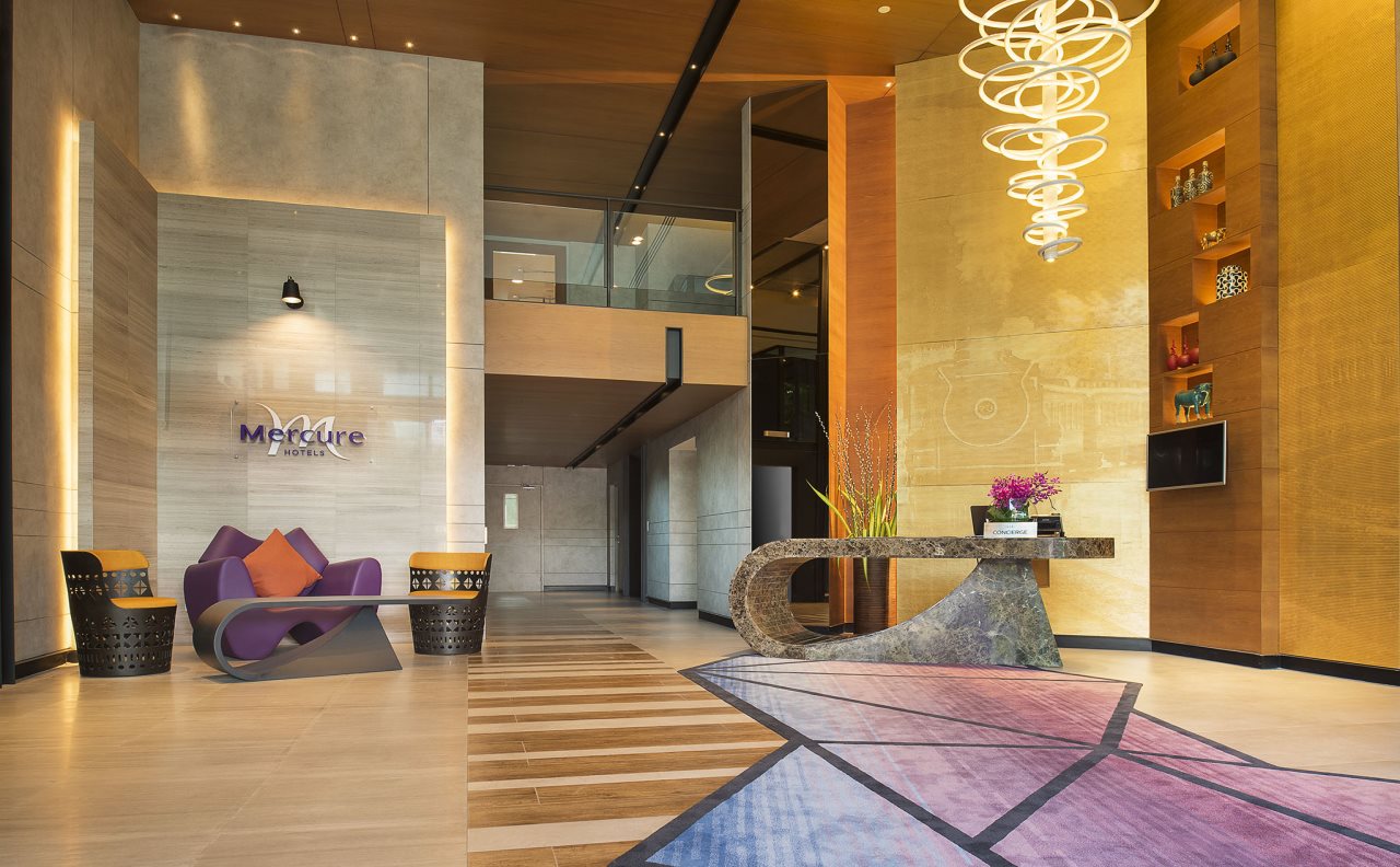 Mercure Bangkok Makkasan 14