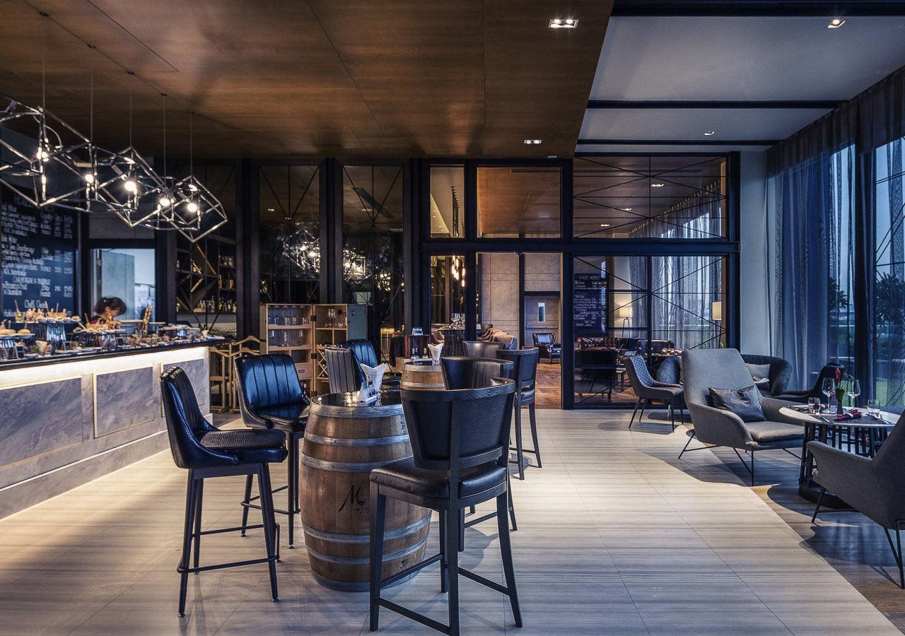 Mercure Bangkok Makkasan 23