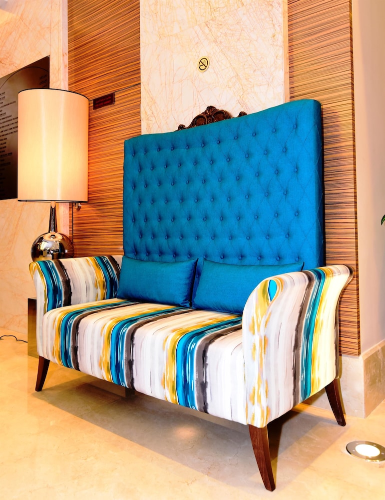 Best Western Plus Pearl Creek Hotel 5