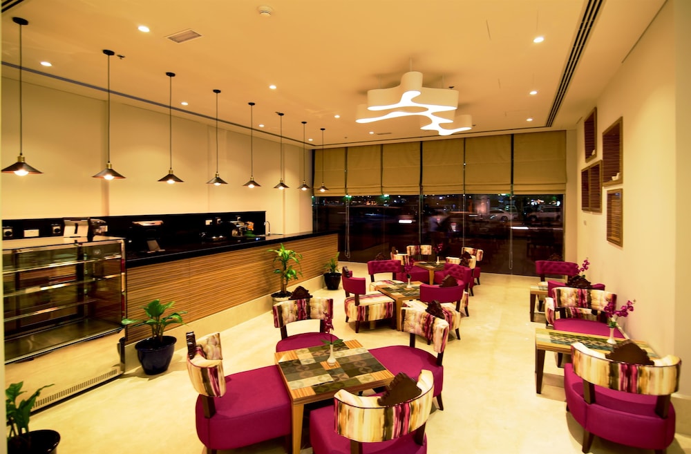 Best Western Plus Pearl Creek Hotel 7