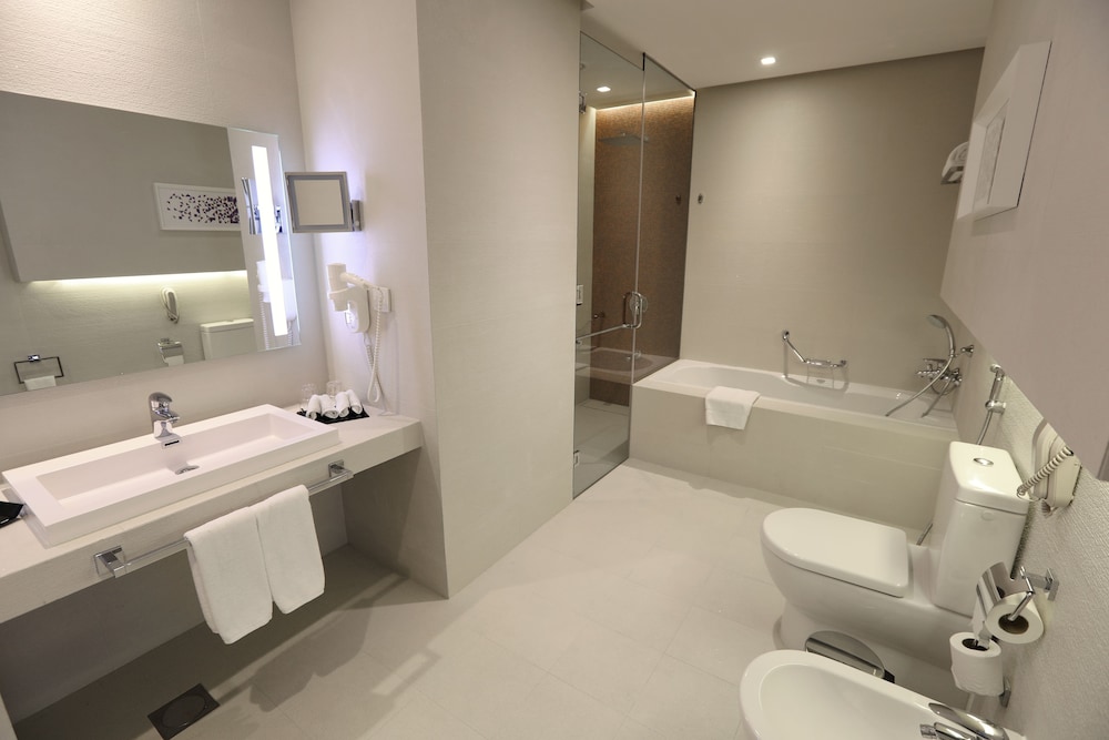 The Act Hotel 18