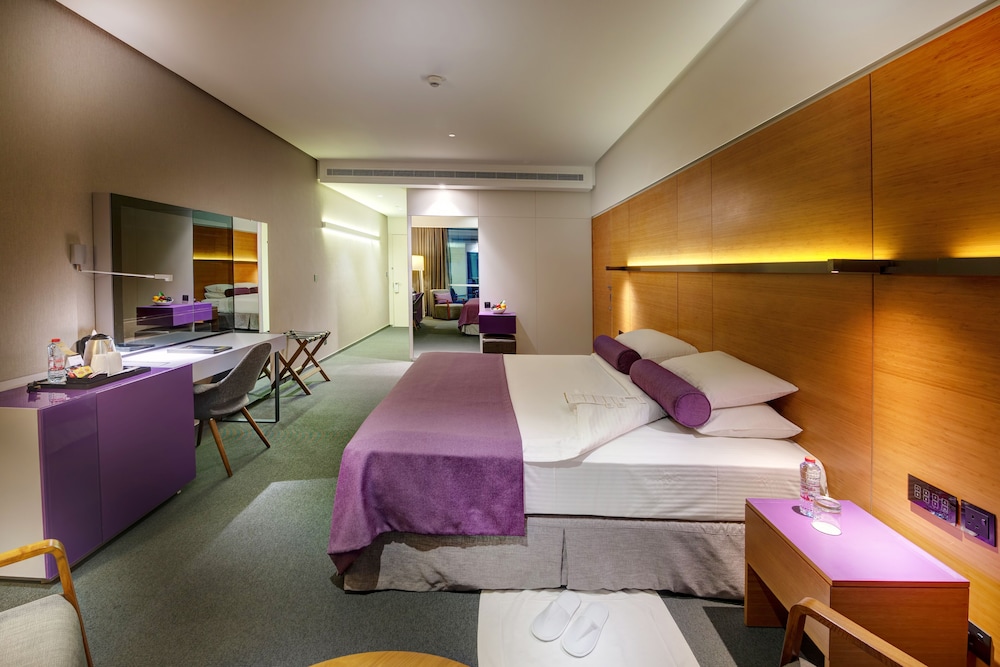 The Act Hotel 3