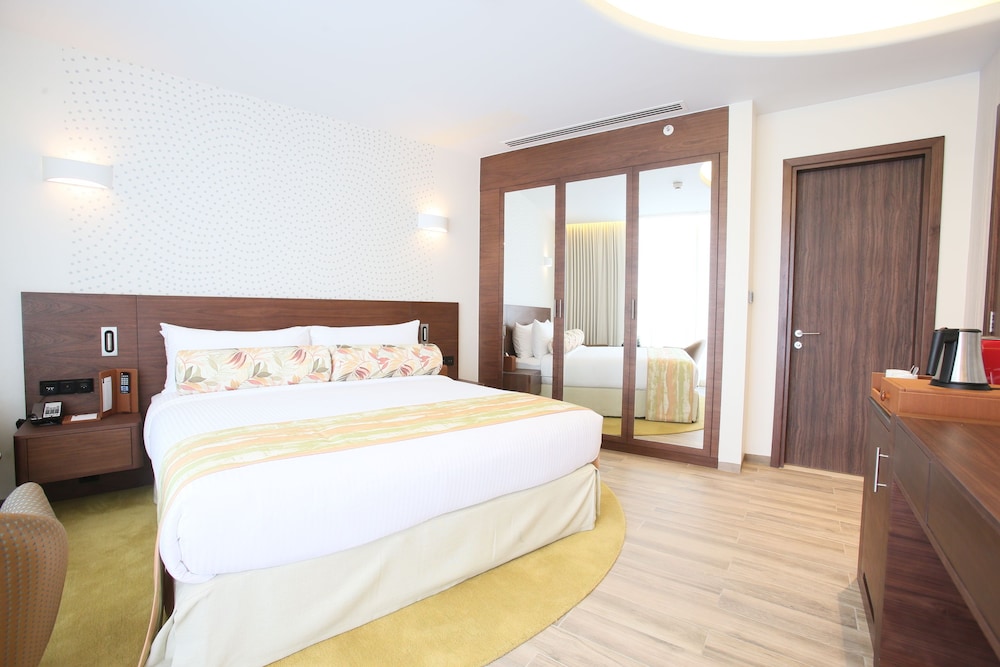 The Retreat Palm Dubai MGallery by Sofitel 7
