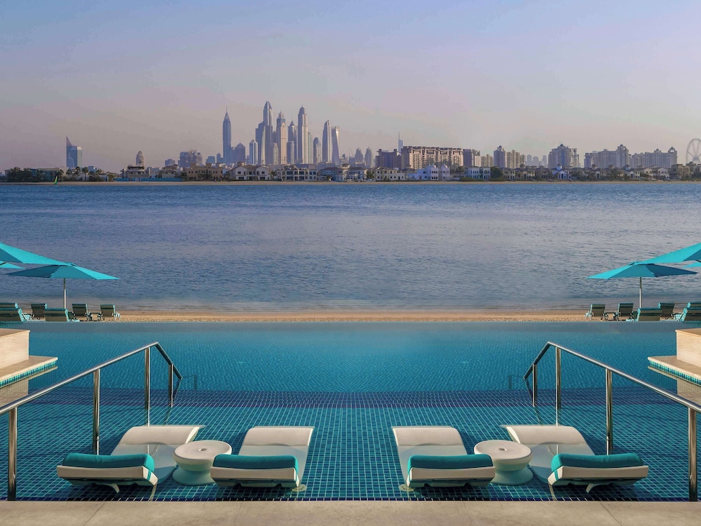 The Retreat Palm Dubai MGallery by Sofitel 1