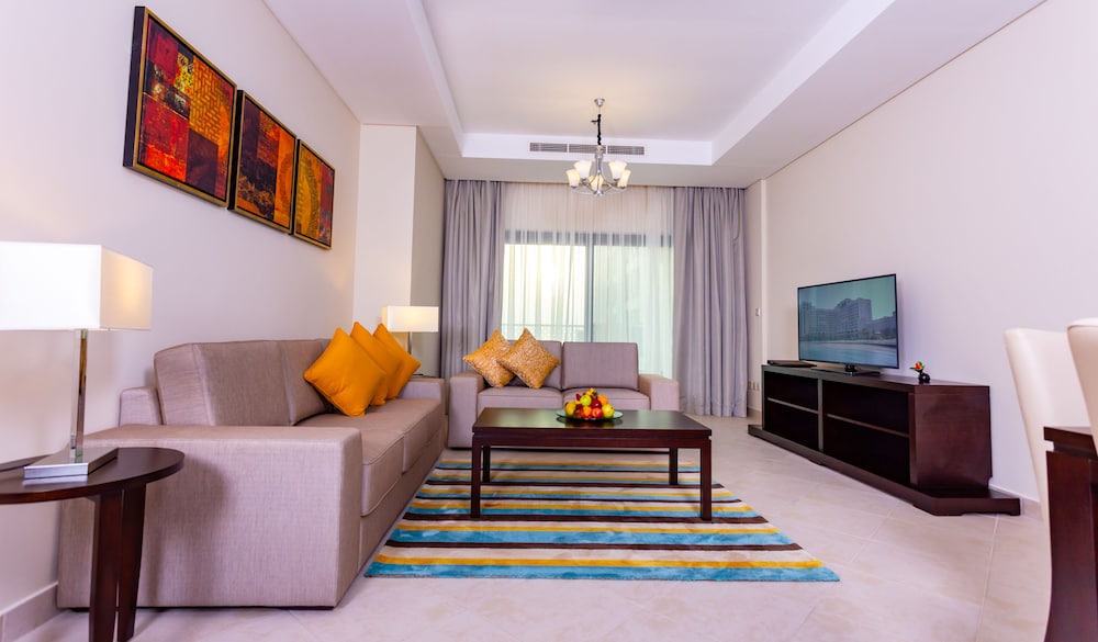 Al Bahar Hotel & Resort 9
