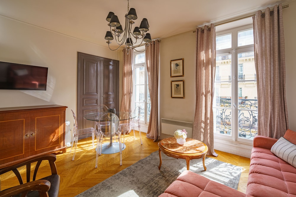 Apartments du Louvre Le Marais 14
