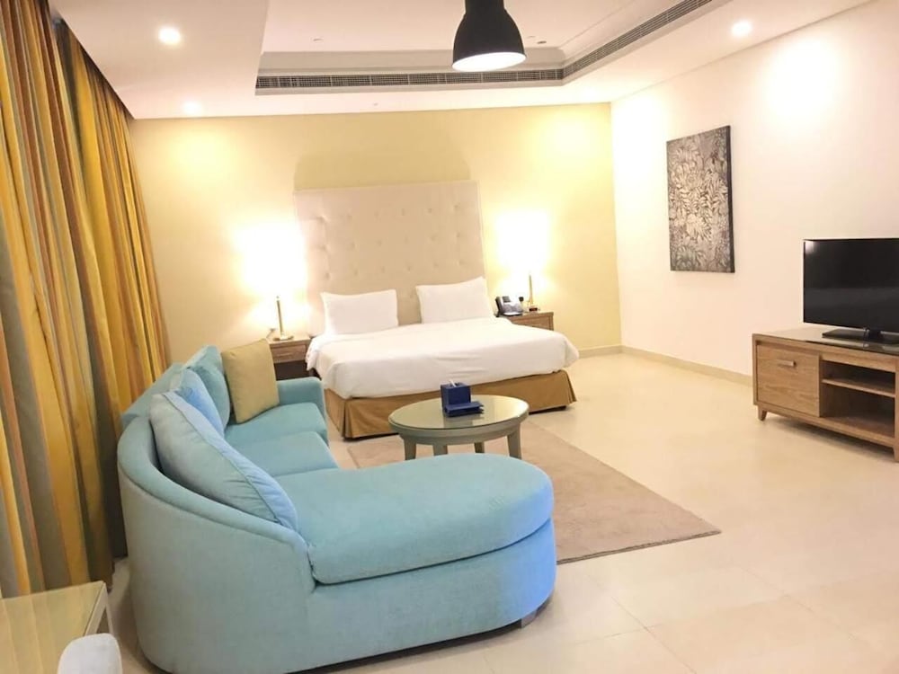 Roda Beach Resort 12