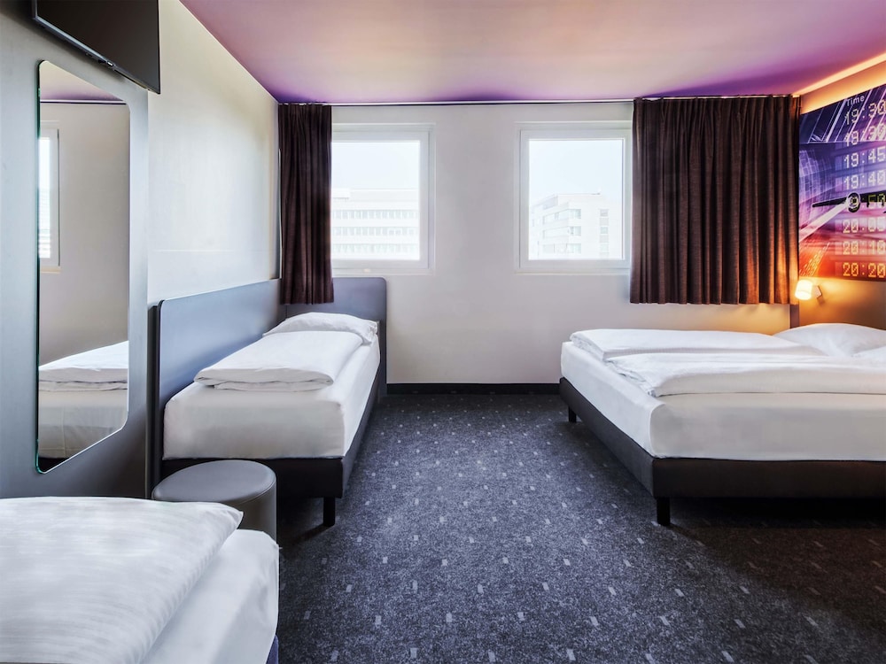 B&B HOTEL Frankfurt-Airport 7