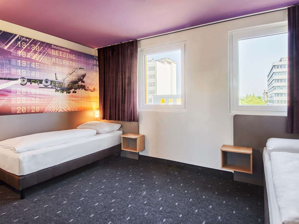 B&B HOTEL Frankfurt-Airport 4