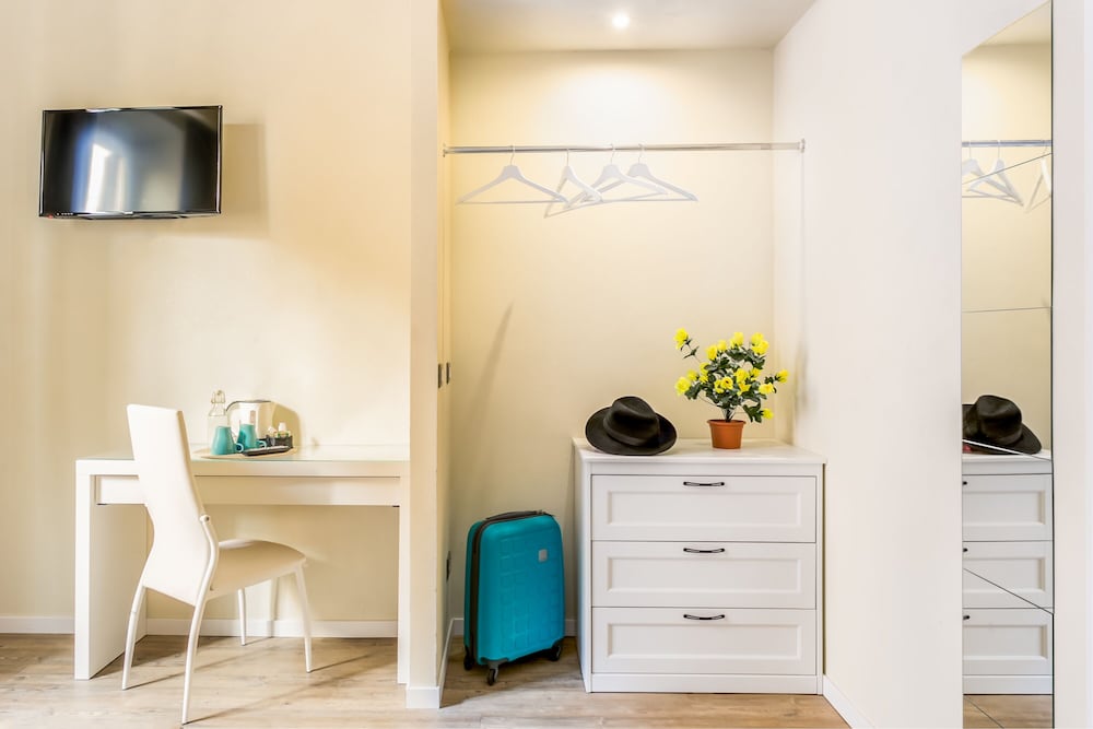 Amoroma Suite 23