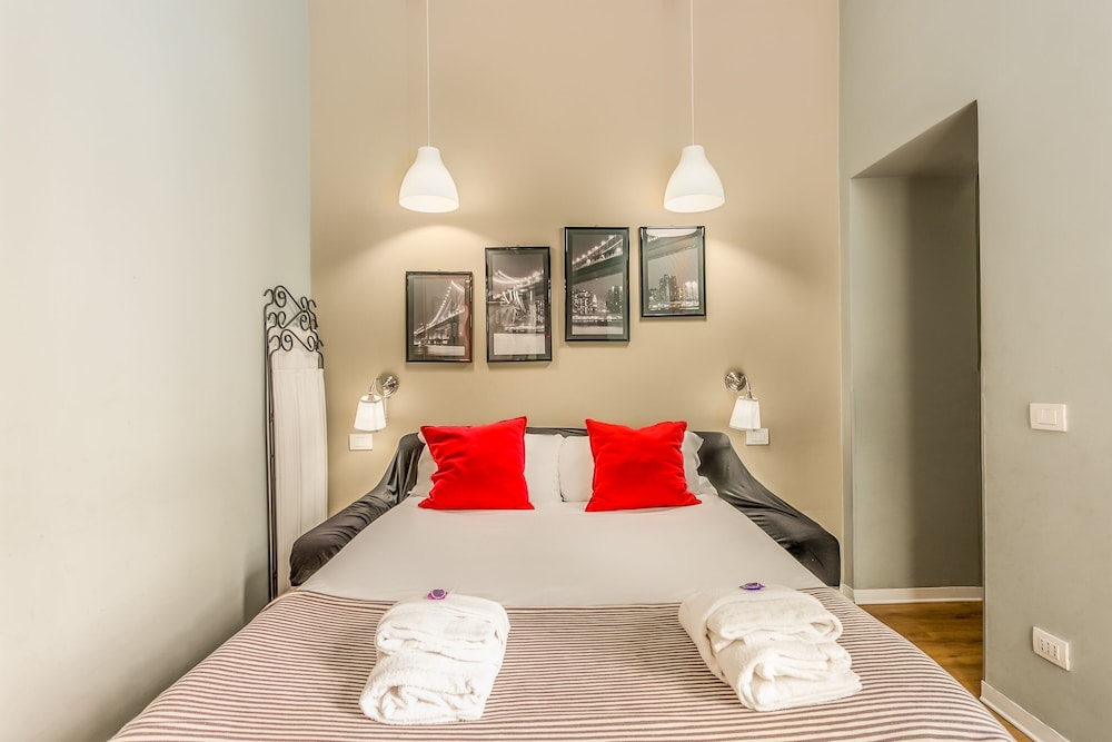 Amoroma Suite 15