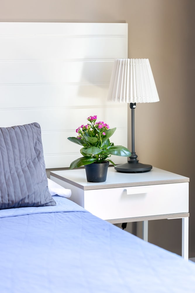Amoroma Suite 8
