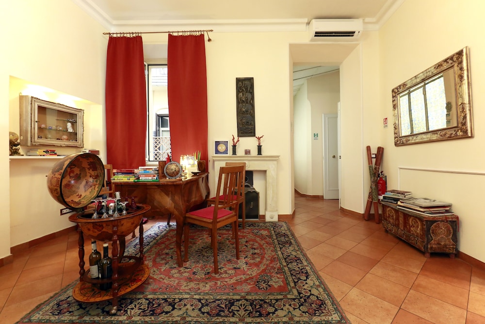 Residenza Gens Julia 4