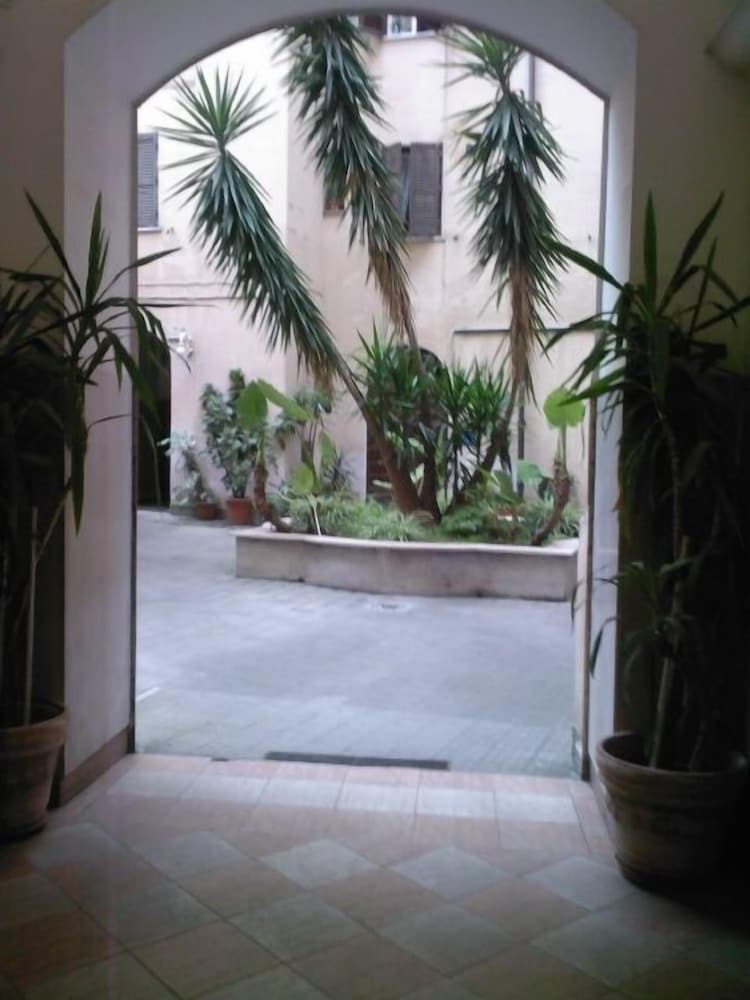 Roma Prince Inn B&B 23